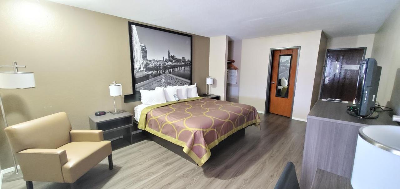 Hotel Super 8 By Wyndham Paris Esterno foto