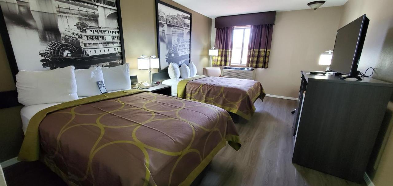 Hotel Super 8 By Wyndham Paris Esterno foto